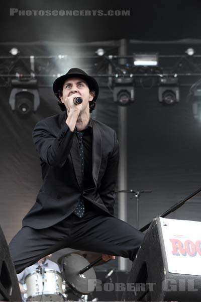 MAXIMO PARK - 2012-08-25 - SAINT CLOUD - Domaine National - Grande Scene - 